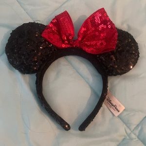 Minnie Mouse sparkly ears